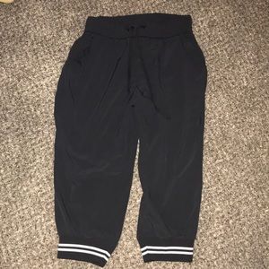Forever 21 Capri Athletic Pants